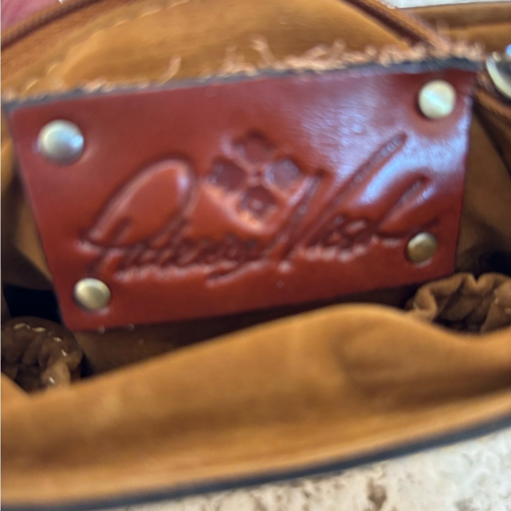 Patricia Nash 
Sunset and Coral saddle bag 
New without tags - Picture 3 of 4